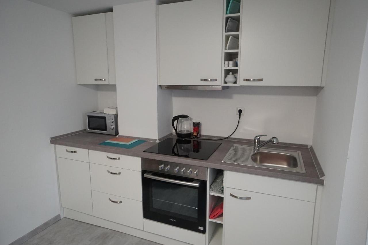 Neue und zentral gelegene Wohnung in Stuttgart Exterior foto